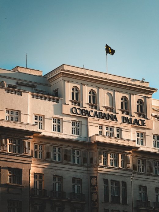 luxury travel couple sunset